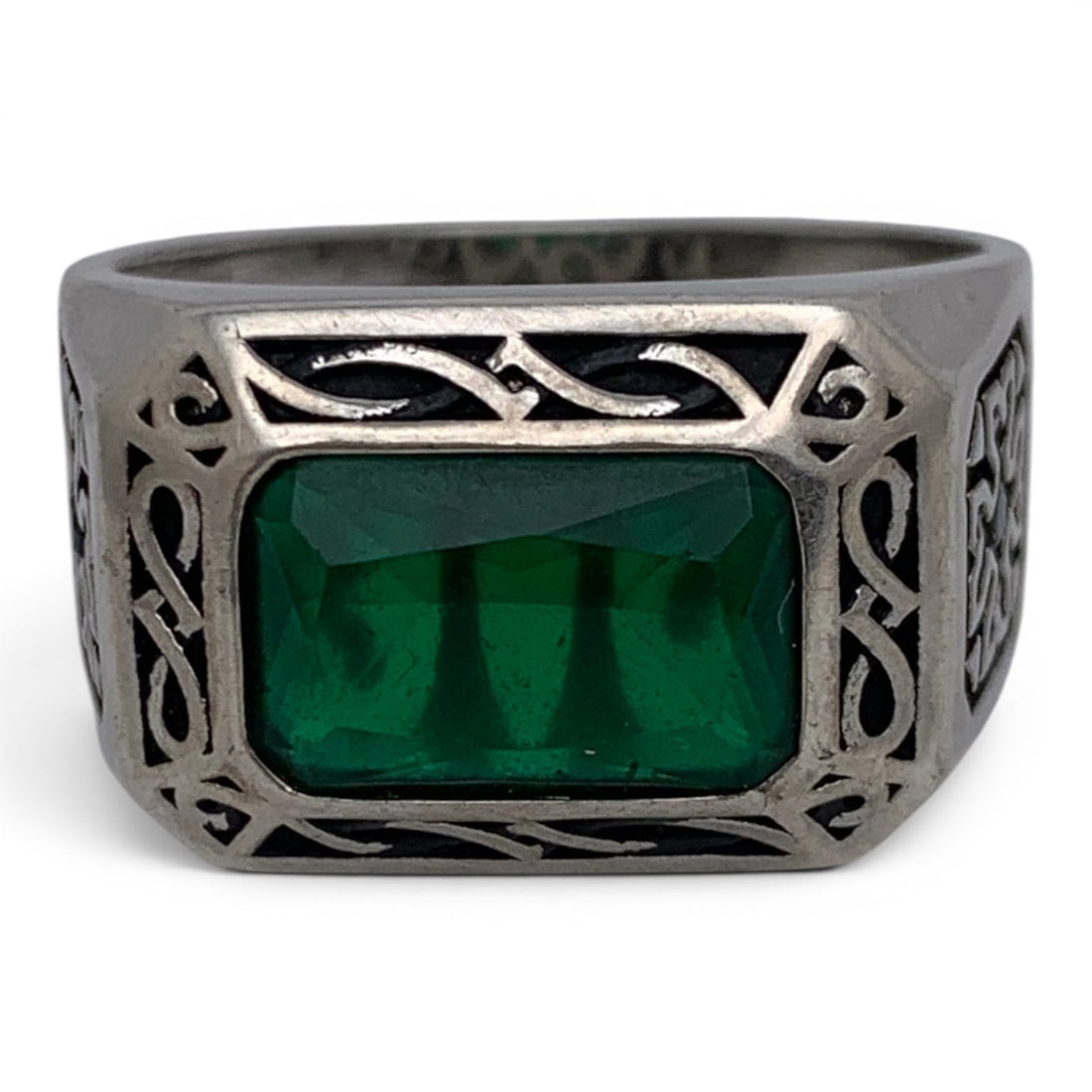 Men's Silver & Green Stone Ring: Men's Silver Ring Featuring A Green Rectangular Cut Stone Tests Silver - Size 11.25 - 9.1 Grams