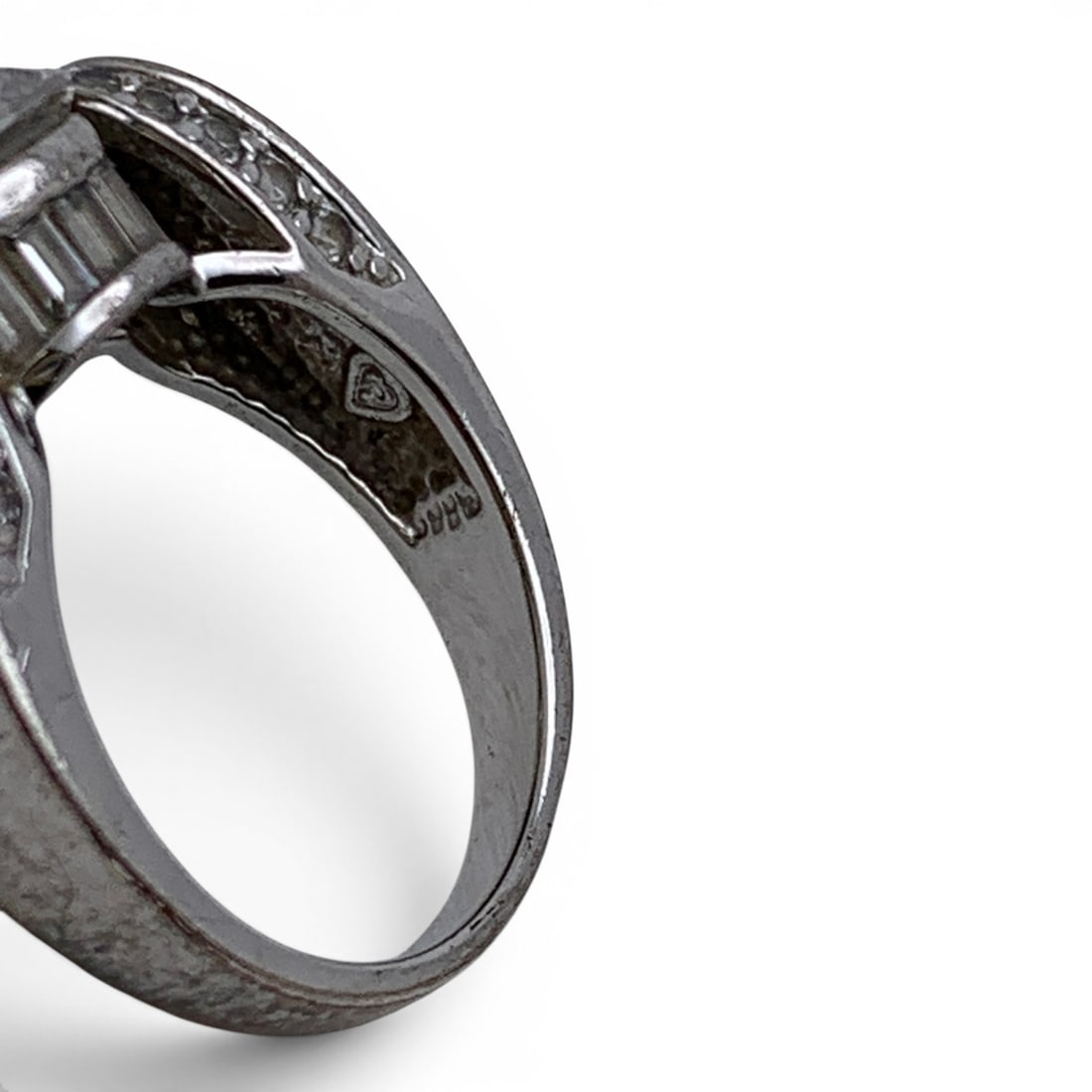 Sterling Silver & Clear Stone Ring - 6