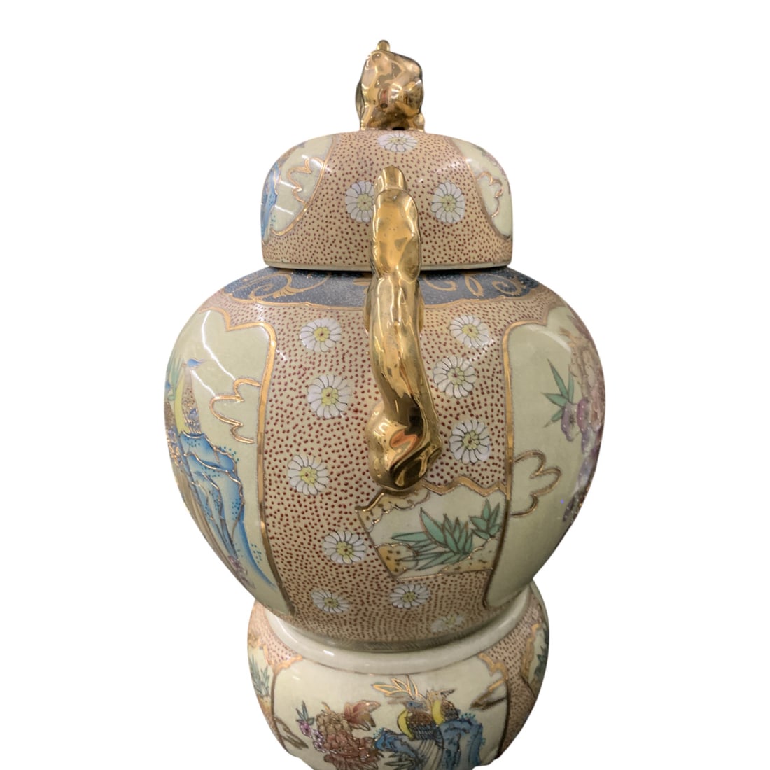 Large Royal Satsuma Earthenware Vase - 7