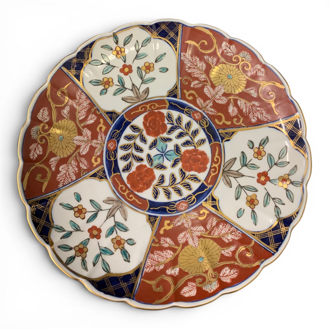 Vintage Gold Imari Plate: Vintage Gold Imari Plate Featuring A Hand Painted Floral Design10 5/8" Diameter