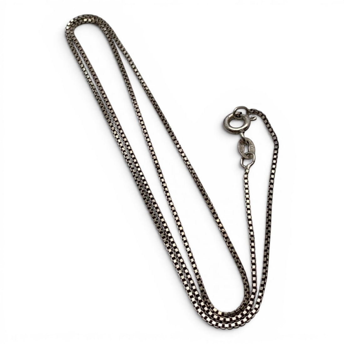 Sterling Silver Italian Box Chain Necklace: Sterling Silver Italian Necklace In The Box Chain Style Marked 925 - 18" Long - 2.7 Grams