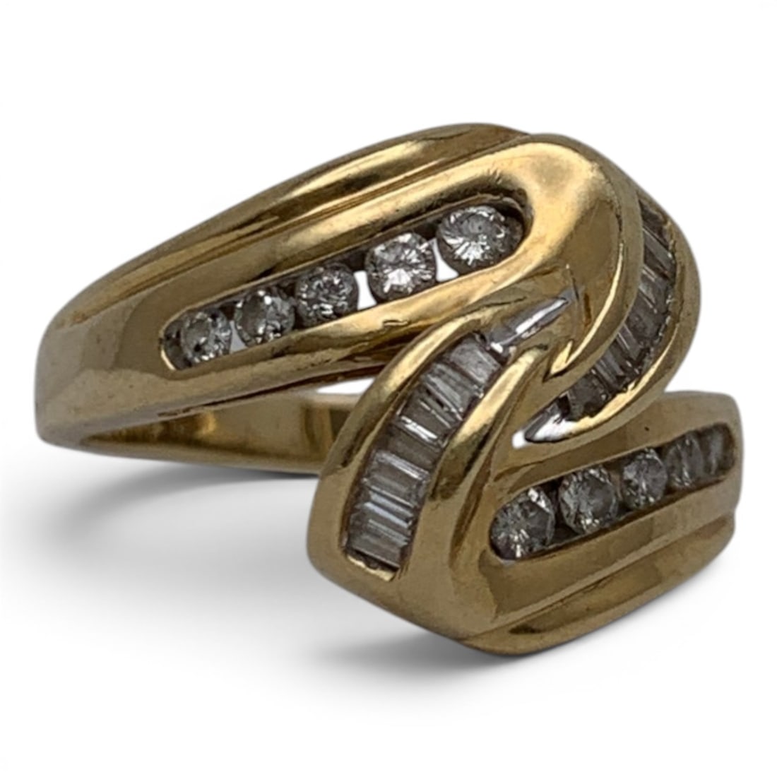 Vintage 14k Yellow Gold & Diamond Ring: Vintage 14k Yellow Gold & Diamond Ring Featuring A Bypass Design With Round & Baguette Cut White Diamonds Marked 14k - Size 5 - 2.7 DwtGemstones Tested With Presidium Gem Tester Il - Berners Does Not