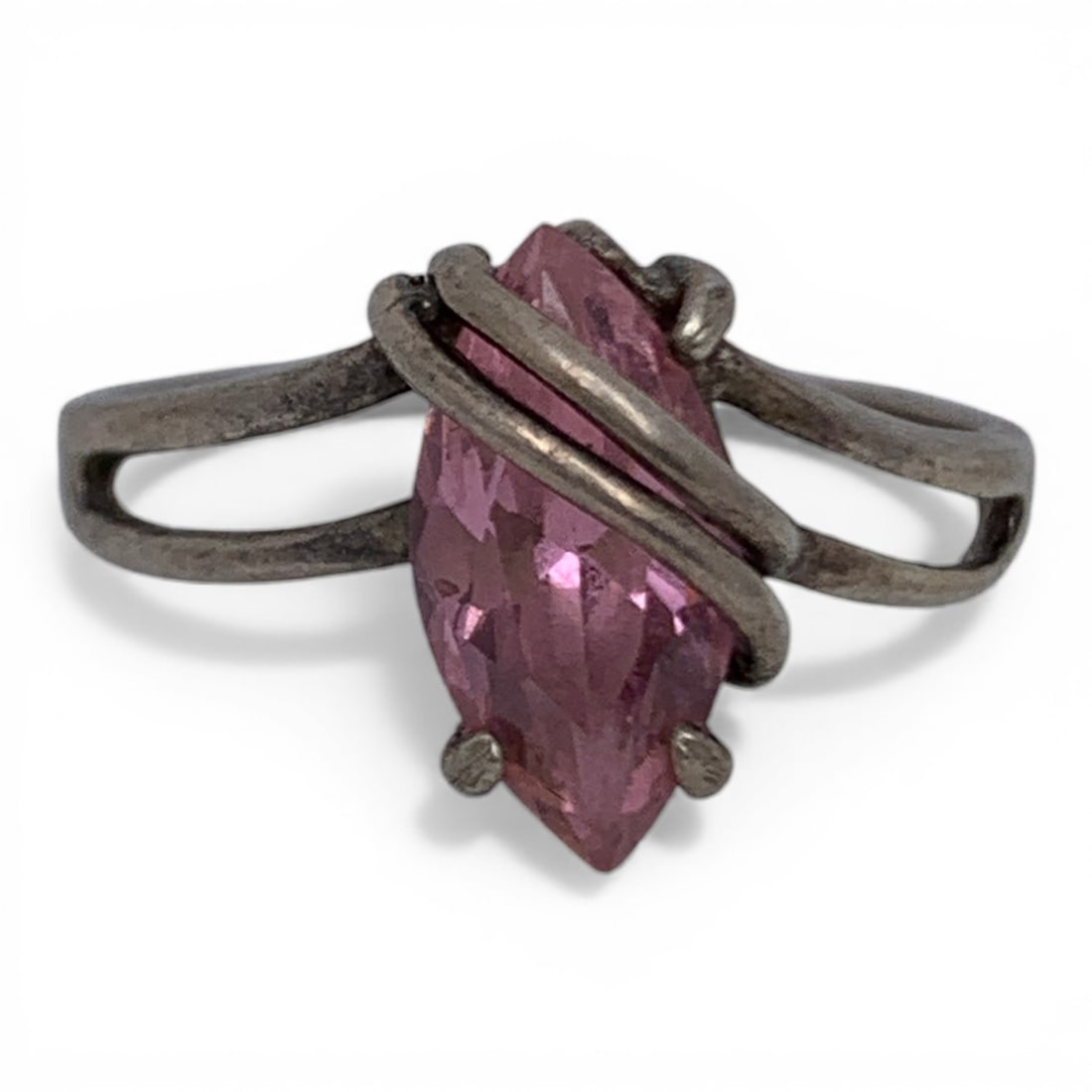 Sterling Silver & Pink Stone Ring: Marked 925 - Size 7.25 - 2.8 Grams