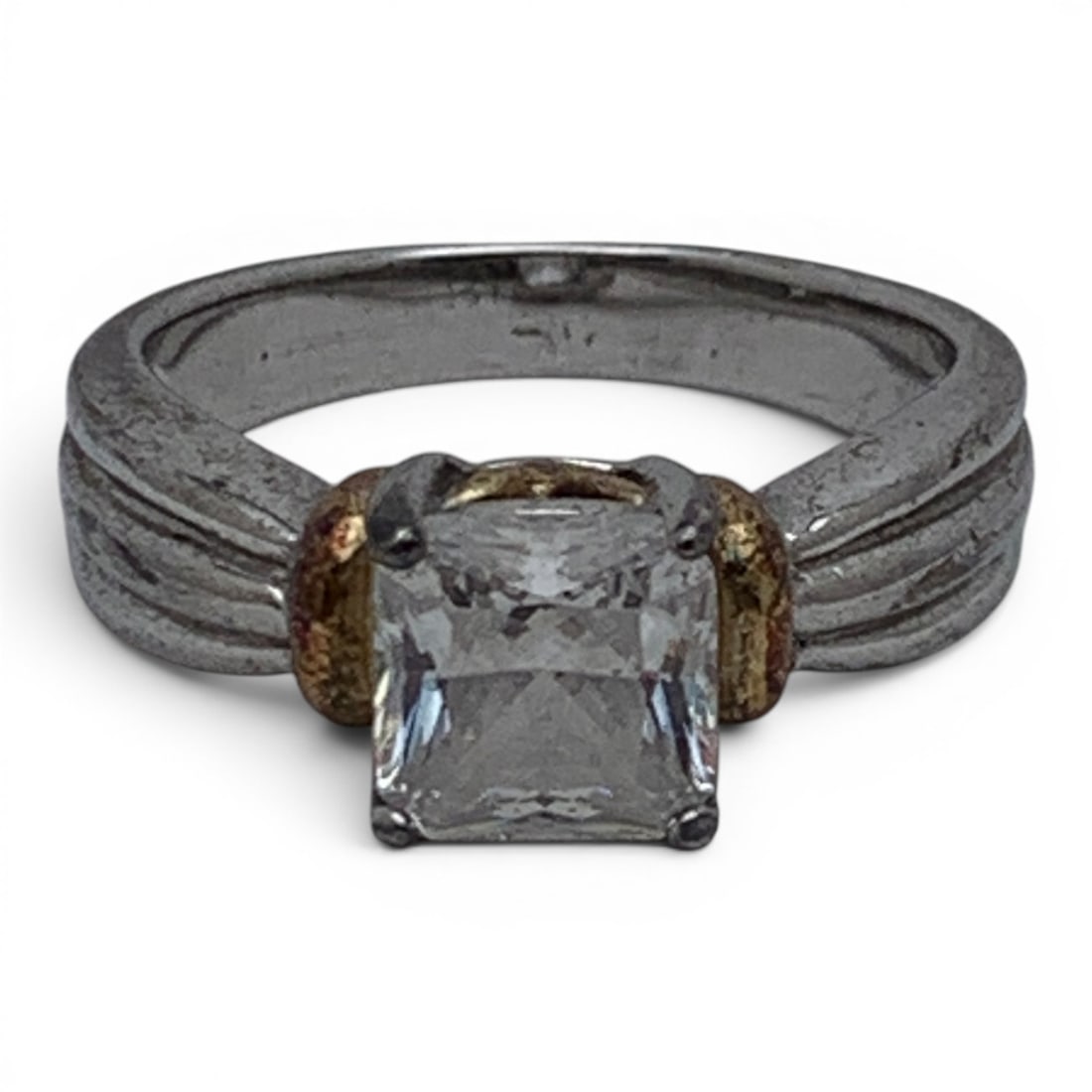 Sterling Silver & Cubic Zirconia Ring: Sterling Silver Ring Featuring A Solitaire Cushion Cut Cubic Zirconia Clear Stone Marked: 925 - Size 7 - 4.3 Grams