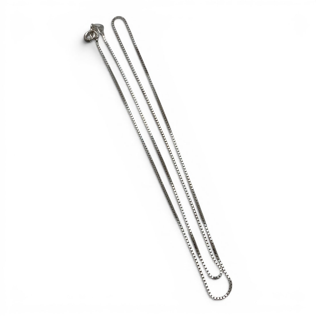 Sterling Silver Italian Box Chain Necklace: Sterling Silver Italian Necklace In A Box Chain StyleMarked: 925 - 18" Long - 1.8 Grams