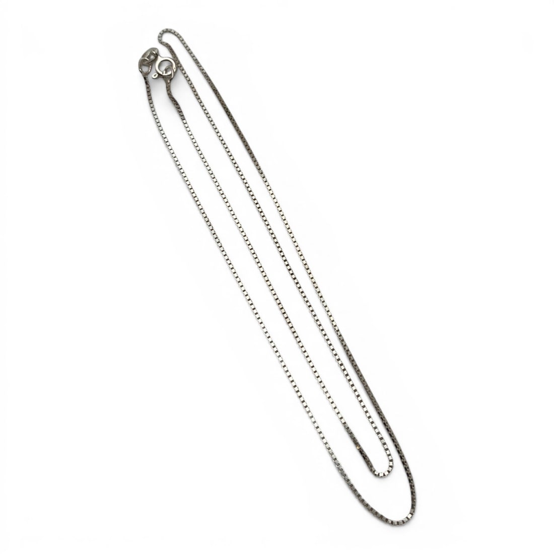 Sterling Silver Italian Box Chain Necklace: Sterling Silver Italian Necklace In A Box Chain StyleMarked: 925 - 18" Long - 1.7 Grams