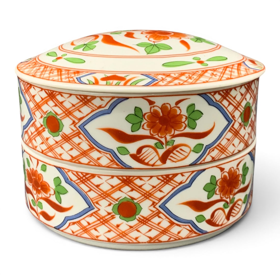 Japanese Tachikichi Arita Yaki Tiered Bowl Set: Japanese Tachikichi Arita Yaki Porcelain Two Tiered Bowl Set Featuring A Tradition Red Floral Akae PatternSigned On Bottom4 3/4" Tall