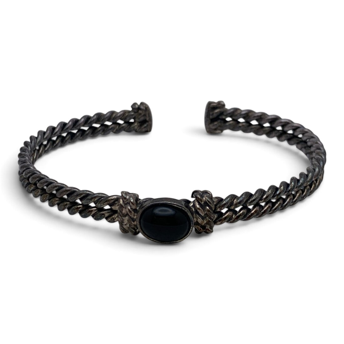 Vintage Sterling & Black Stone Cuff Bracelet: Vintage Sterling Silver Cuff Bracelet With A Twisted Band Design Featuring A Black Stone Marked: 925 - 2 1/4" Inside Width - 17.5 Grams