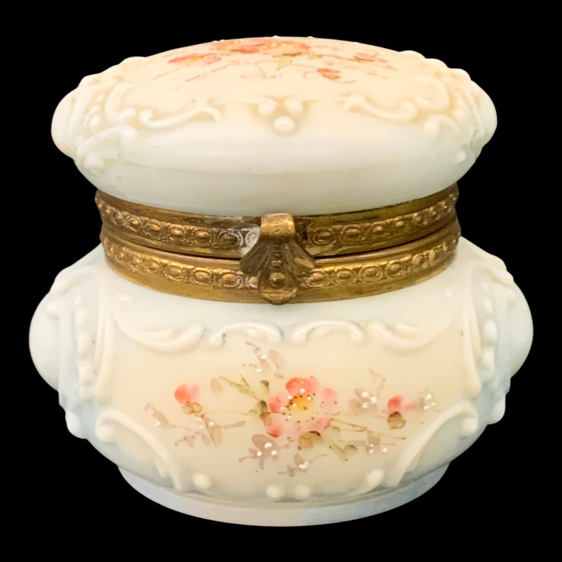 Antique C. F. Monroe Wavecrest Powder Box (1 of 9)