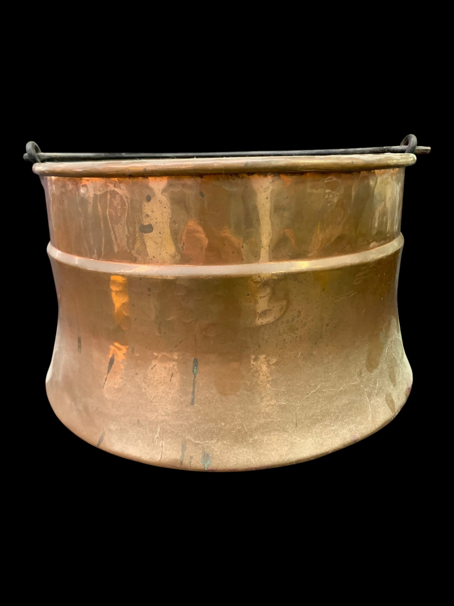 Large Vintage Copper Pot: Large Vintage Copper Pot With A Black Metal Handle 6 1/4" Tall & 10 1/8" Diameter