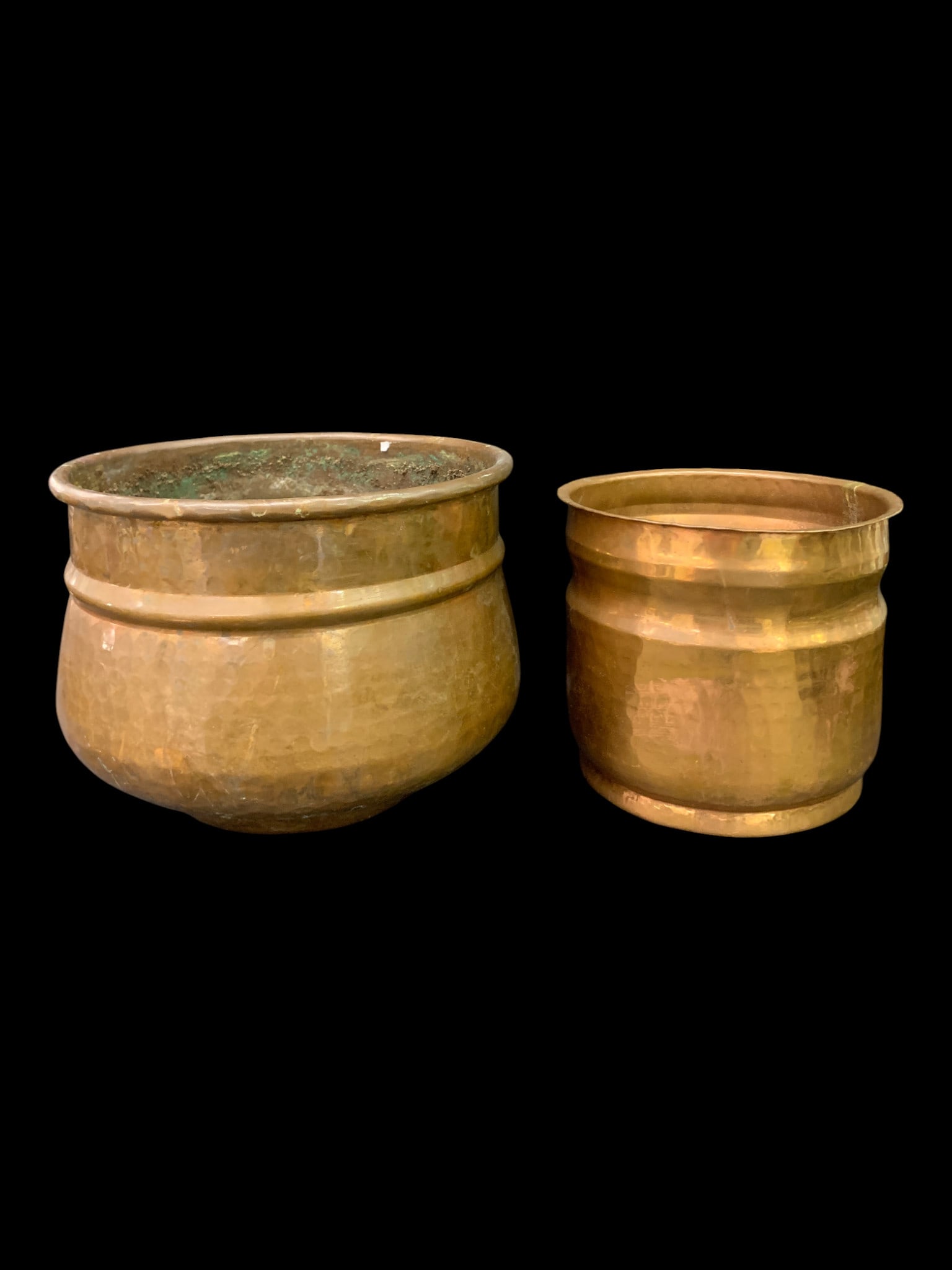 2 Vintage Copper Pots: 2 Vintage Copper Pots5 3/8" X 6 1/8" Tall