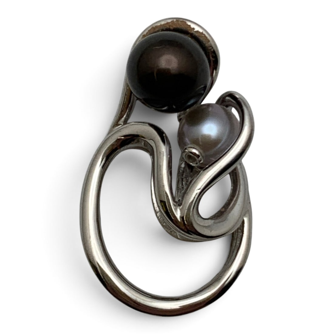 Sterling Silver & Pearl Pendant: Sterling Silver Pendant With A Wavy Design And Two Round Pearls Marked 925 - 1" Long - 5.0 Grams