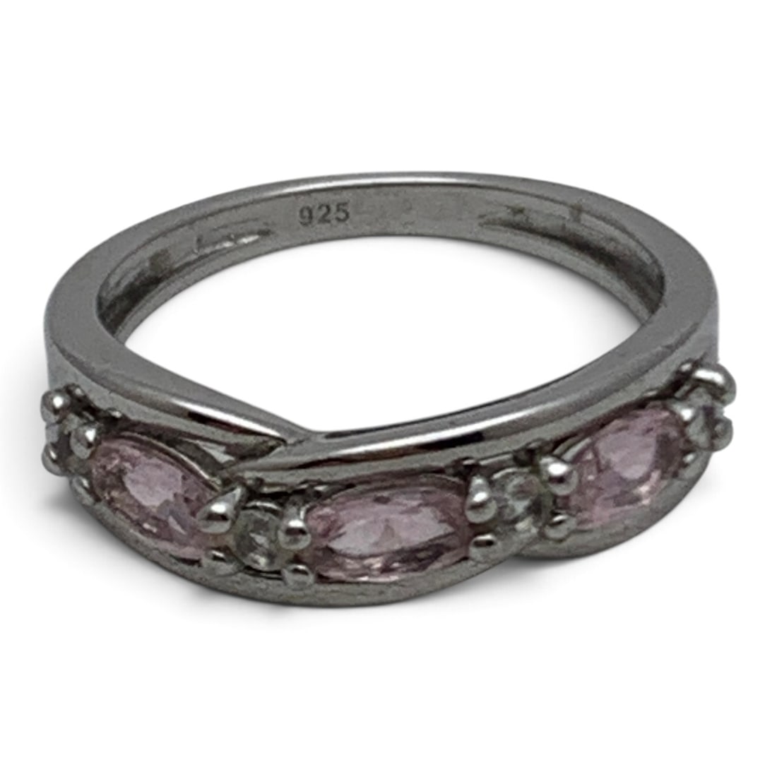 Sterling Silver Ring With Clear And Pink Stones: Sterling Silver Ring Featuring Clear & Pink Stones Marked: 925 - Size 5.75 - 2.8 Grams