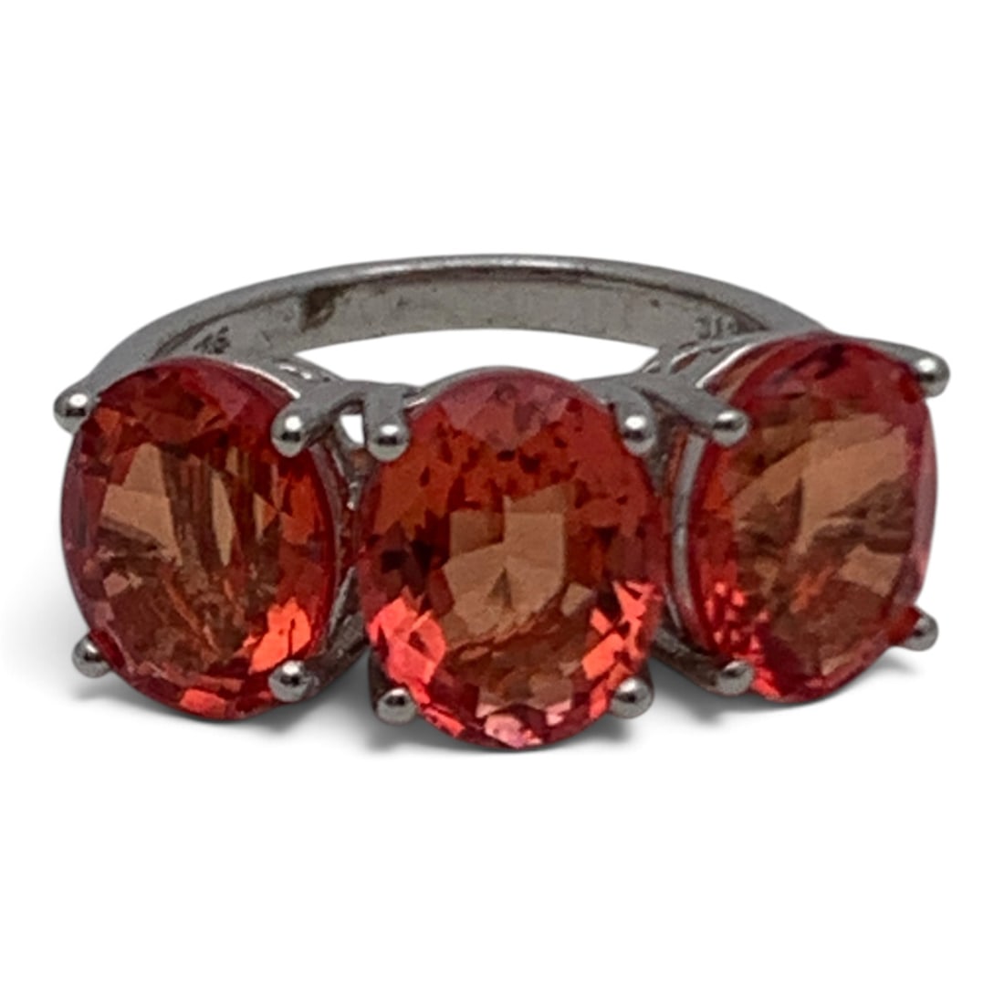 Sterling Silver Ring With Orange/red Stones: Sterling Silver Ring Featuring 3 Orange/red Gemstones Marked: 925 - Size 7 - 5.0 Grams