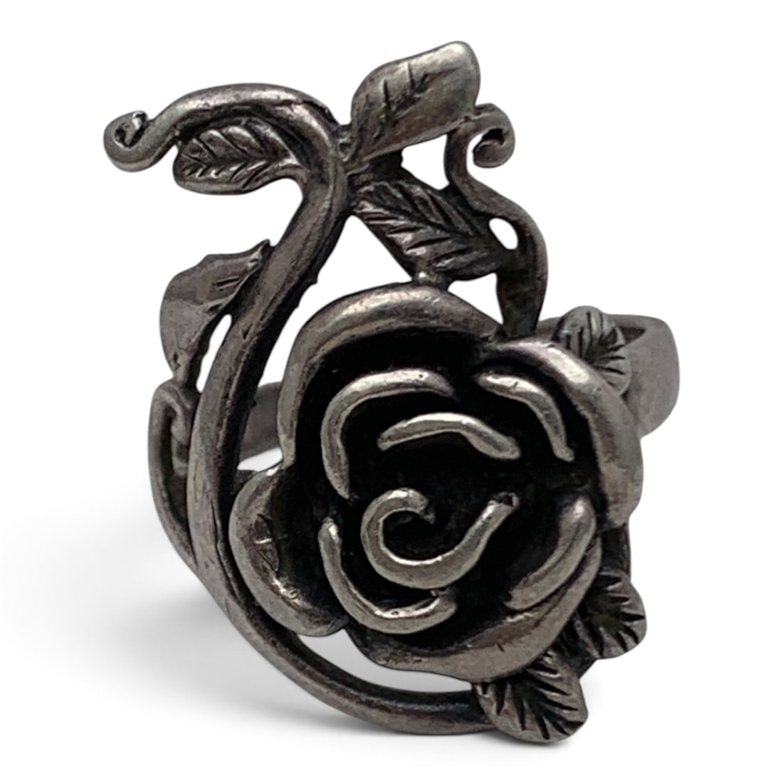 Vintage Sterling Silver Rose Ring: Vintage Sterling Silver Ring With A Rose Flower Design Marked: 925 - Size 7.5 - 7.1 Grams
