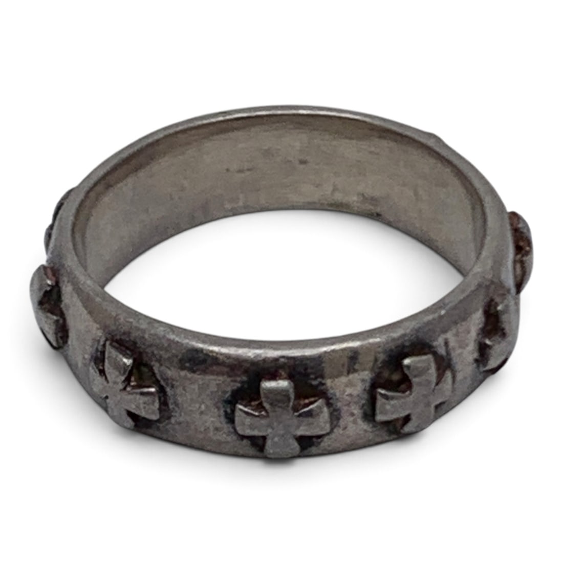 Silver Ring: Vintage Silver Ring With A Textured Cross Design Along The Band Tests Silver - Size 7 - 5.5 Grams