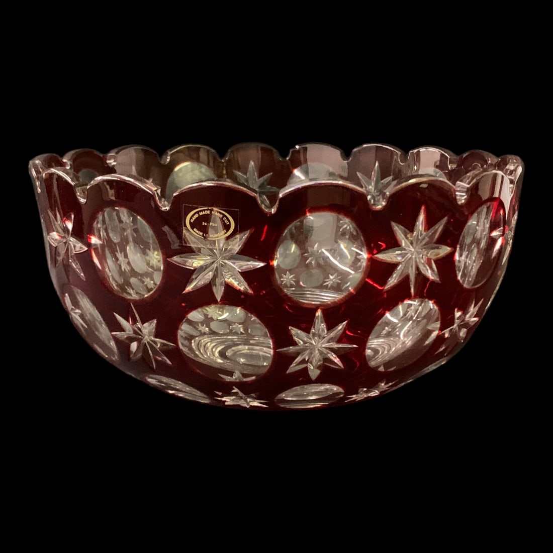 Vintage Ruby Cut To Clear Crystal Bowl: Vintage Ruby Cut To Clear Crystal Bowl Featuring A Scalloped Rim And A Starburst Design 8 7/8" Diameter - 4 1/2" Tall
