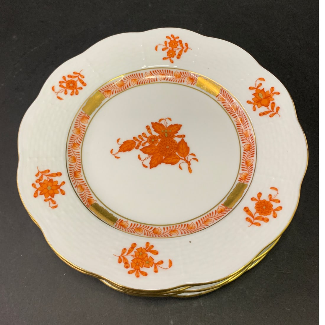 Set Of 6 Herend Chinese Bouquet Plates: Set Of 5 Herend Plates In The Chinese Bouquet Rust Pattern With Hand Painted Floral Motifs Including 1 Herend Plate In The Chinese Bouquet Rasberry PatternMarked On Bottom: Herend Hvbgary, Hand
