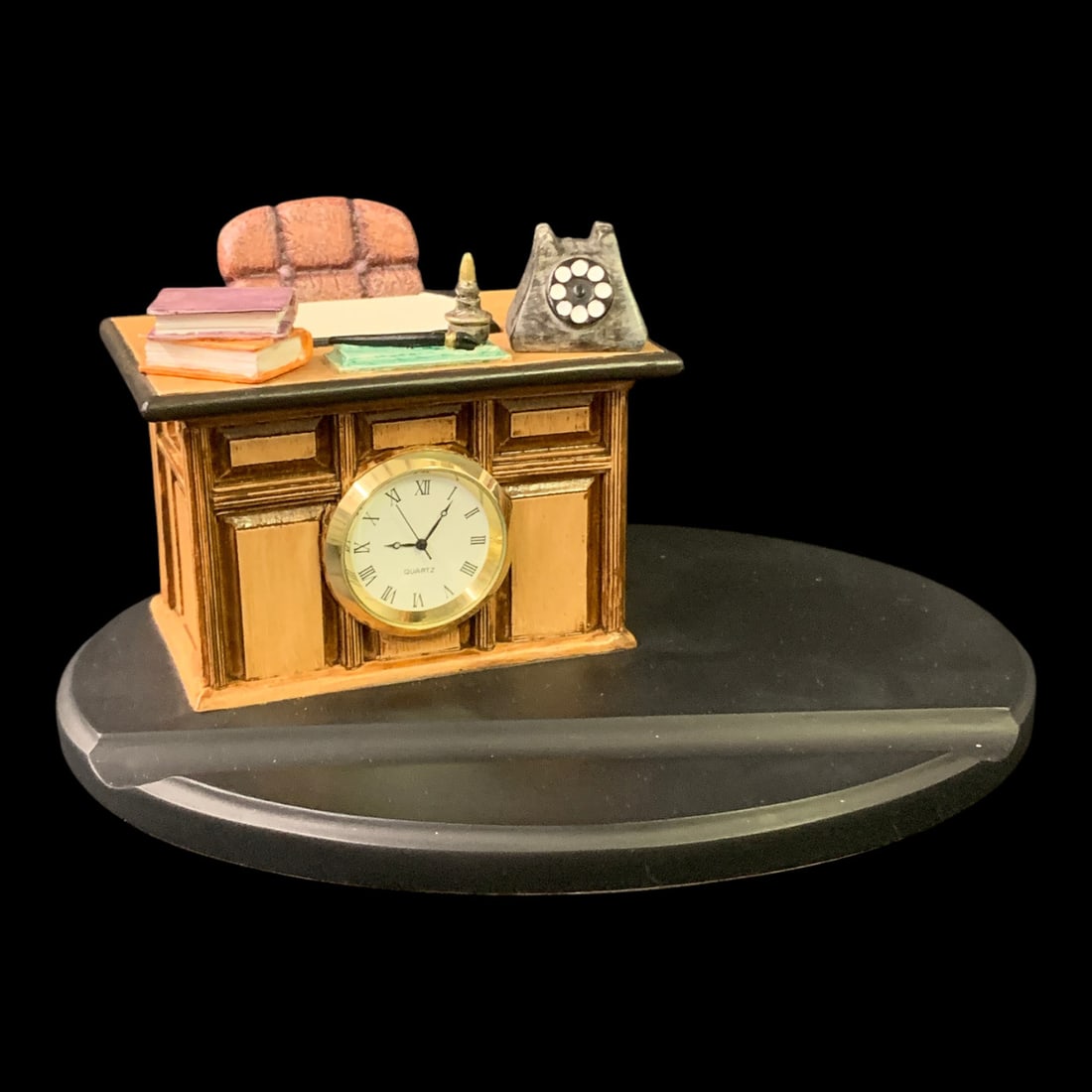 Gobel Hummel Hummelscape Desk Display (1 of 7)