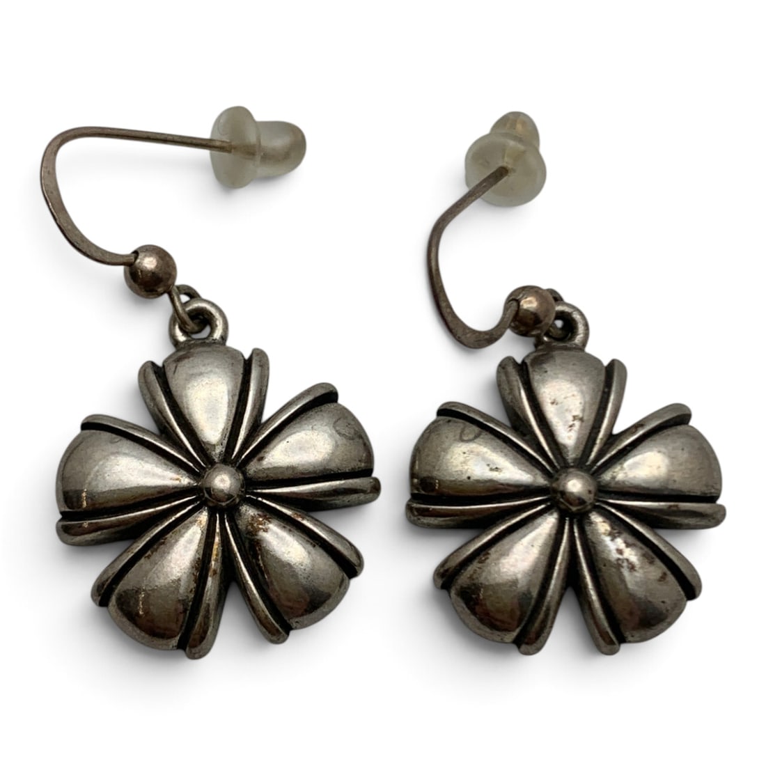 Pair Of Sterling Silver Flower Earrings: Pair Of Sterling Silver Dangle Earrings With A Flower Design Marked: 925 - 1 1/4" Long - 6.0 Grams
