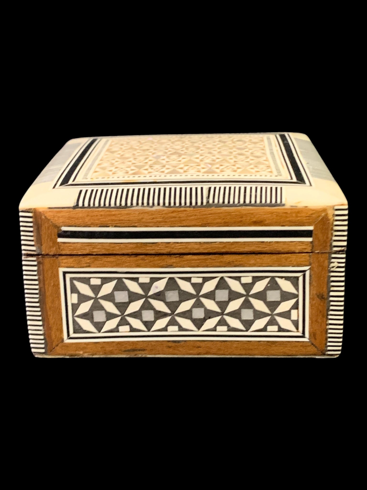 Vintage Inlaid Hinged Square Container: Vintage Wooden Hinged Container Featuring Inlaid Mother Of Pearl3 3/4" X 3 3/4"