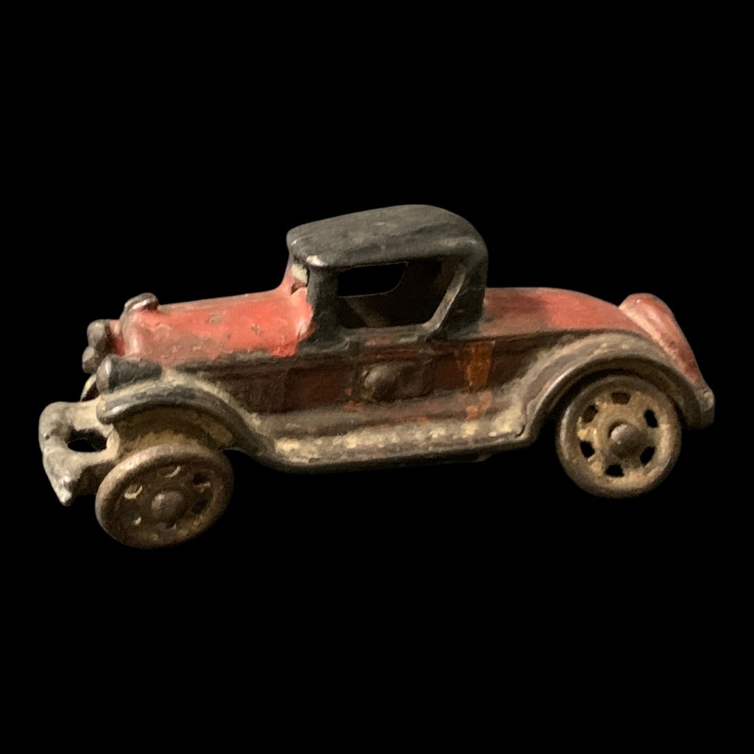 A. C. Williams Vintage Cast Iron Toy Coupe Car (1 of 5)