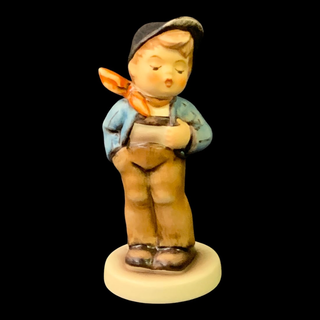 Goebel Hummel Porcelain Figurine, Lucky Fellow (1 of 6)