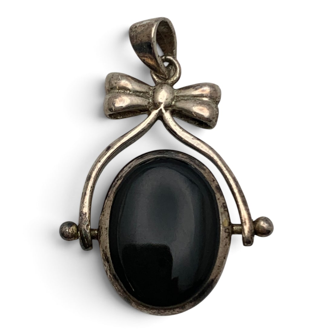 Silver Black Onyx & Mother Of Pearl Pendant: Vintage Silver Reversible Pendant Featuring An Oval Shaped Black Onyx And Mother Of Pearl Stones Tests Silver - 1 1/4" Long - 5.7 Grams