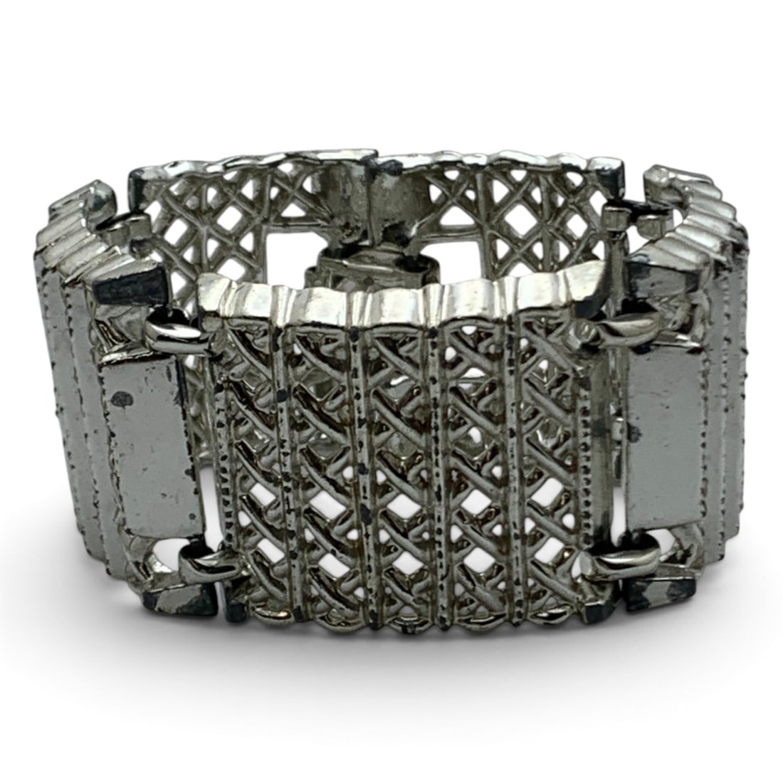 Vintage Silver Tone Fashion Bracelet: Vintage Silver Tone Fashion Costume Bracelet With An Open Work Design 7 1/2" Long