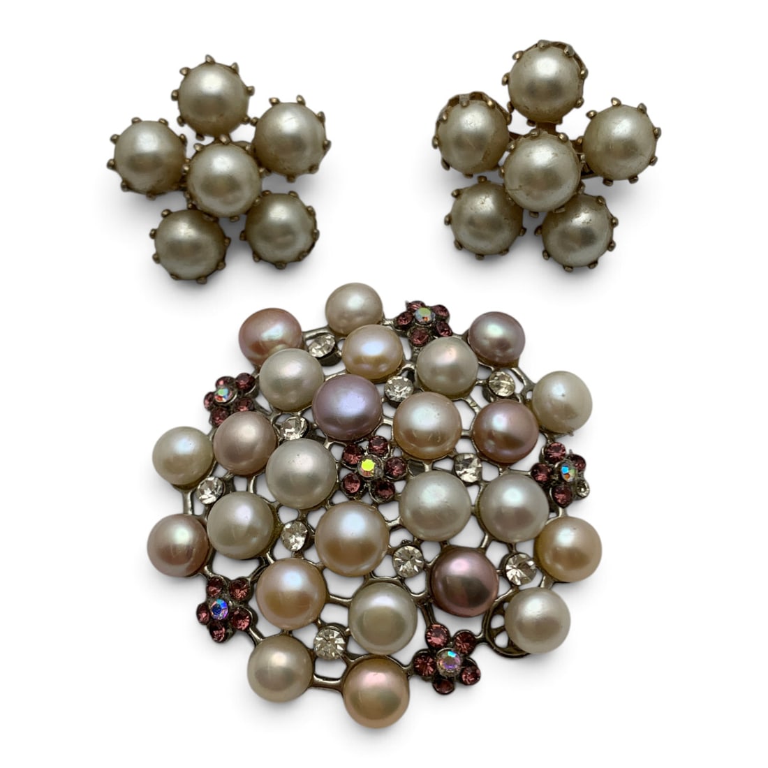 2 Vintage Pieces Of Fashion Jewelry: 2 Vintage Pieces Of Fashion Jewelry Featuring Faux Pearls And Rhinestones Including 1 Brooch/ Pendant & 1 Pair Of EarringsBrooch: 2" Long Earrings: 1" Long