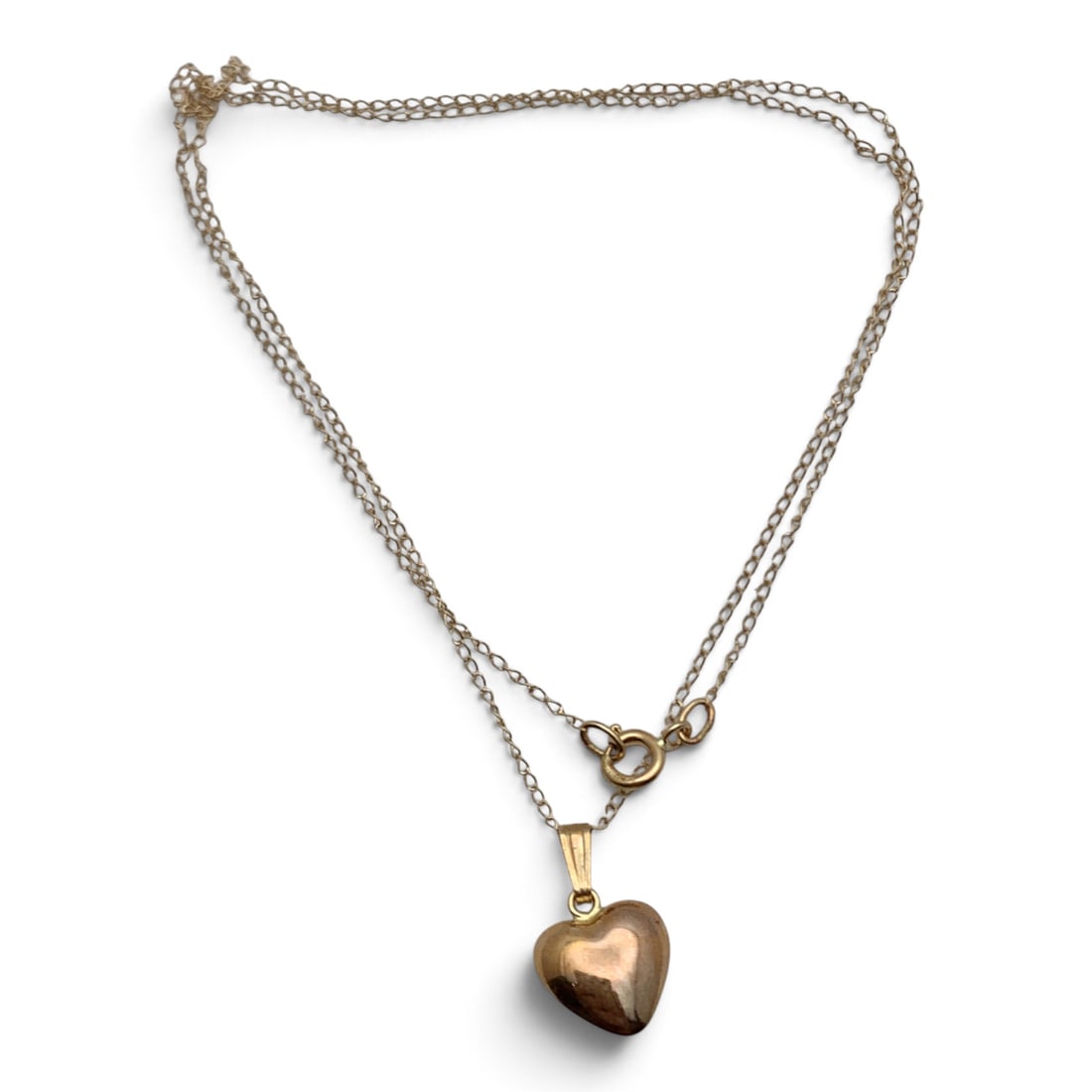 14k Yellow Gold Heart Pendant Necklace: 14k Yellow Gold Heart Pendant On A 14k Yellow Gold Chain Necklace Marked: 14k - 13 1/4" Long - 0.3 Dwt