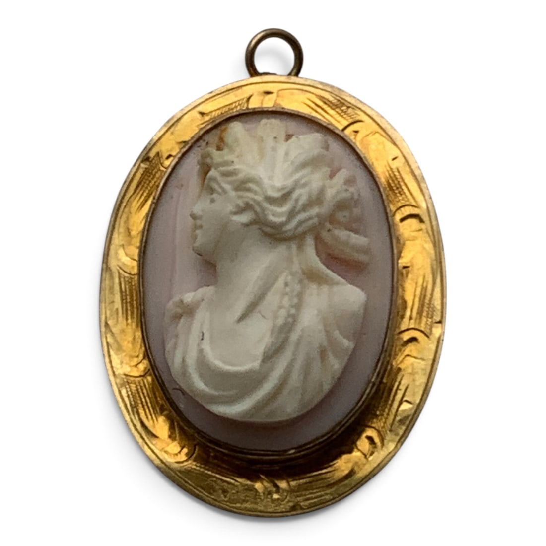 Vintage 10k Yellow Gold Cameo Pendant/ Pin: Vintage 10k Yellow Gold Cameo Pendant/ PinMarked 10k - 1 3/8" Long - 4.3 Dwt