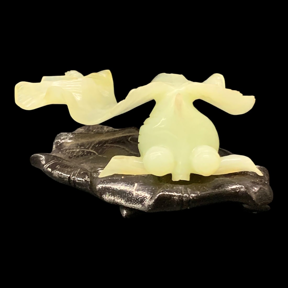 Vintage Chinese Carved Jade Fish Sculpture: Vintage Chinese Carved Light Green Jade Fish Sculpture Set On A Wooden Base 3 1/4" Long - 1 3/4" Tall On Wooden Base