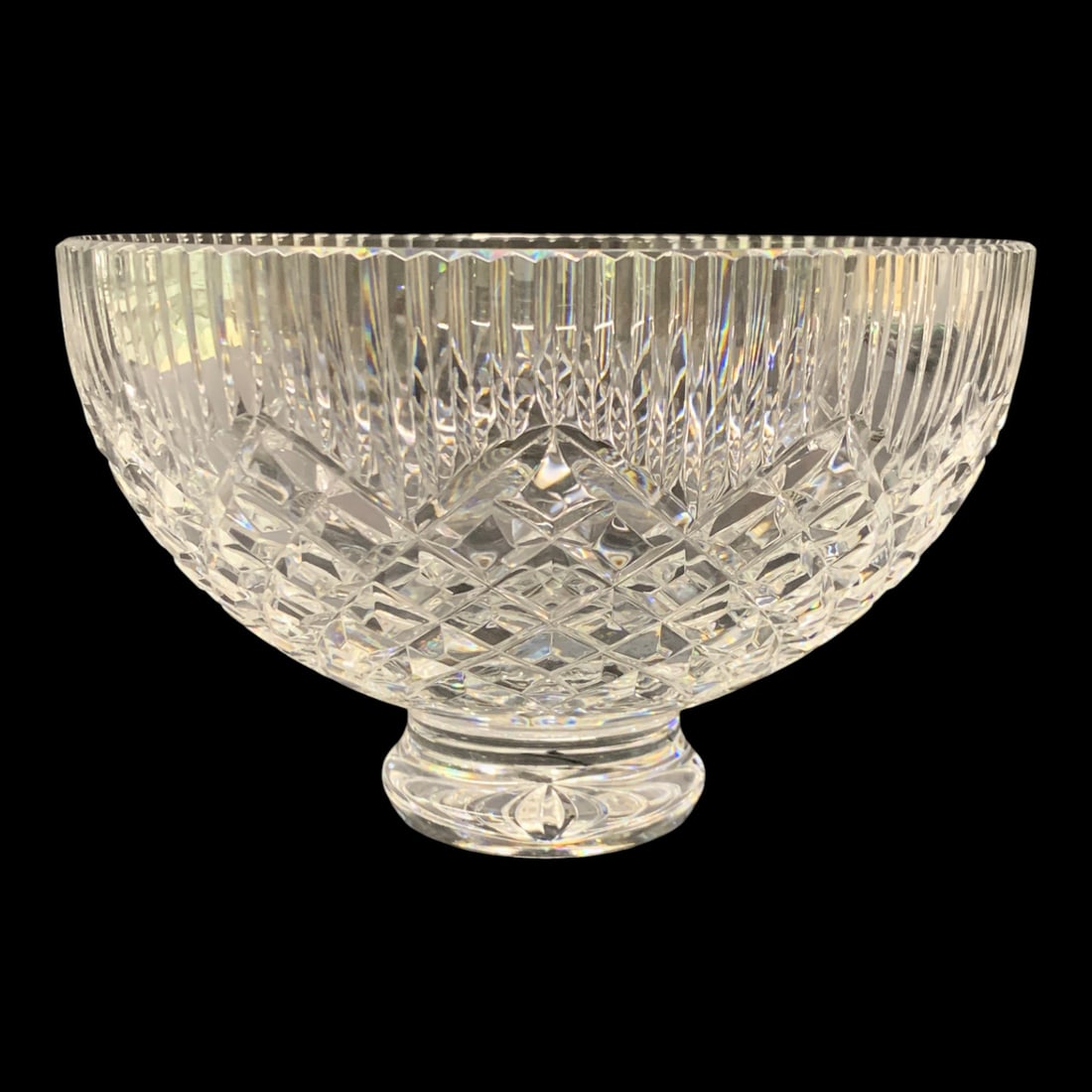 Waterford Crystal Killeen Centerpiece Bowl: Waterford Crystal Killeen Centerpiece Bowl Featuring A Footed Design With Diamond Shaped Detailing 5" Tall - 8" Diameter