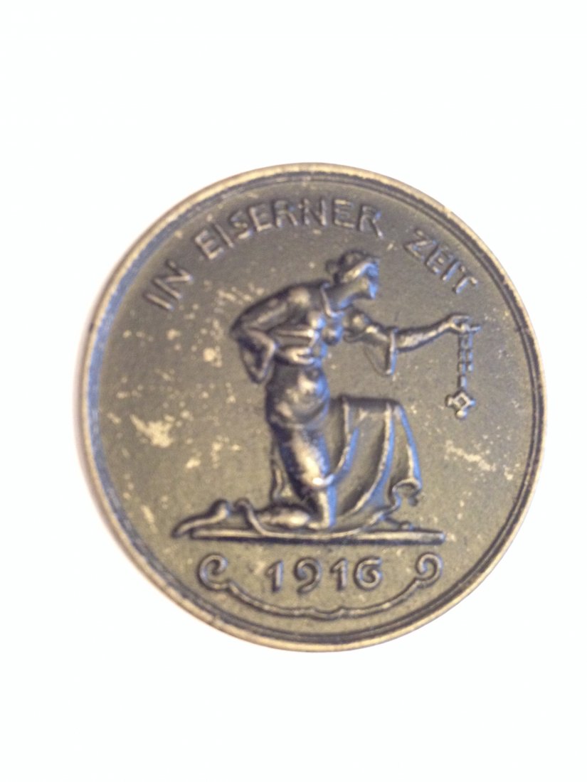 German 1916 WWI Medallion from Veteran Estate: Beautiful rare original medallion from the Estate of a decorated Prussian / German WWI Veteran.