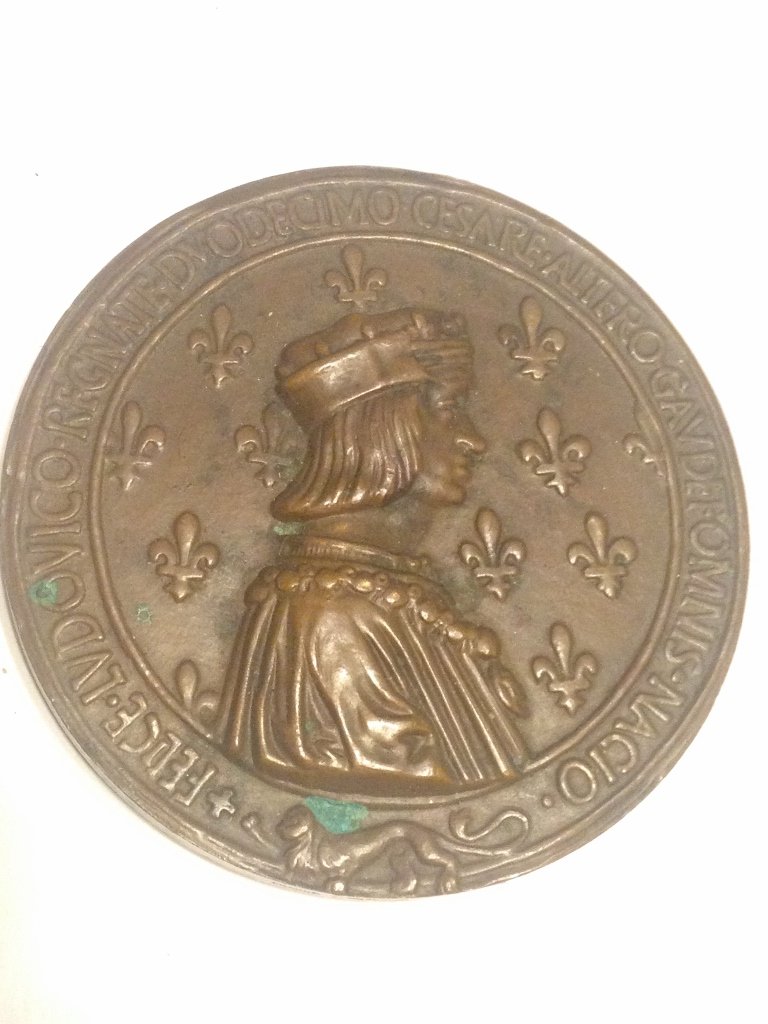 Large Royal Seal Commerative Medallion: Large style commemorative medallion from Europe. About the size of a CD, excellent detail great display piece.