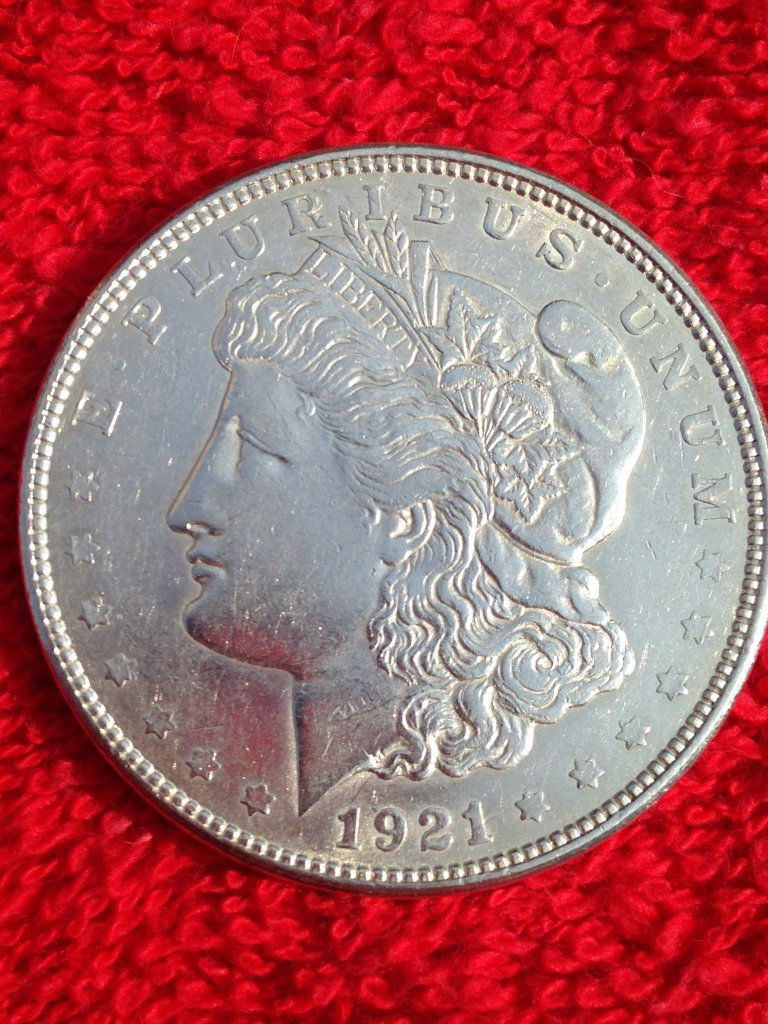 1921 90% Silver Morgan Dollar (1 of 2)