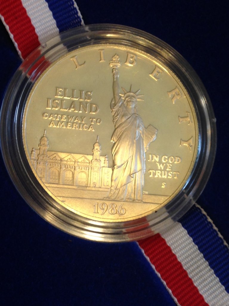 Ellis Island Statue of Liberty Silver .900 Coin U.S. (1 of 5)