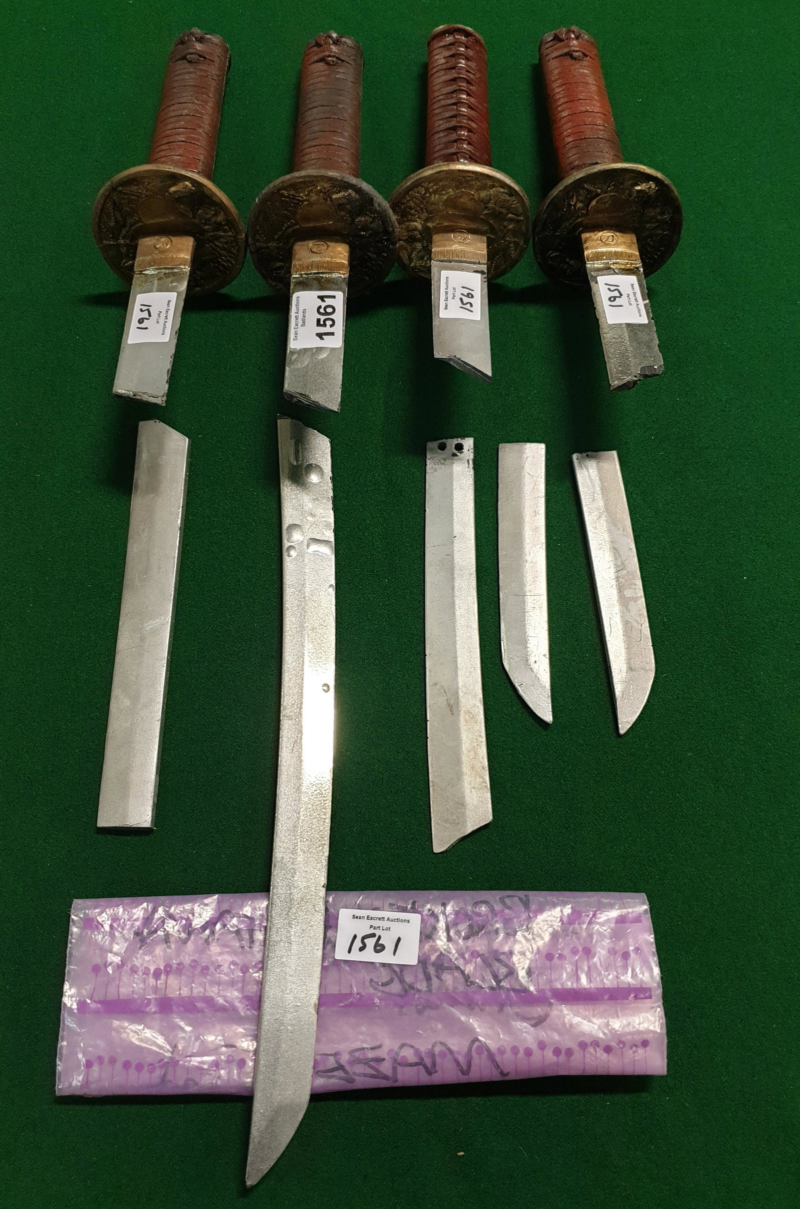 RYDER IS PLAYED BY OLIVER STARK. RYDER BADLANDS SEASON: RYDER IS PLAYED BY OLIVER STARK. RYDER BADLANDS SEASON 2: A group of Ryder's short Swords (broken). Battle with Quinn. (Prop). (1) (24) AP 164.