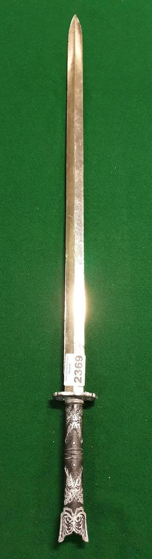THE WIDOW IS PLAYED BY EMILY BEECHAM. THE WIDOW: THE WIDOW IS PLAYED BY EMILY BEECHAM. THE WIDOW BADLANDS SERIES 2: The Widow's Sword . Black handle. (Prop). (1) (24) AP 216.