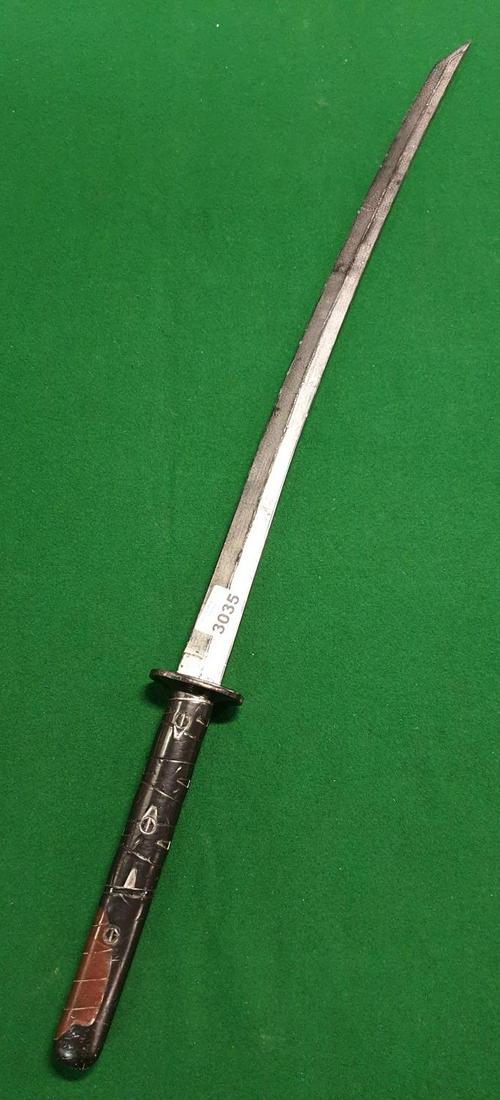 SUNNY IS PLAYED BY DANIEL WU. Sunny's Black Wind Sword: SUNNY IS PLAYED BY DANIEL WU. Sunny's Black Wind Sword (prop). (AP02)