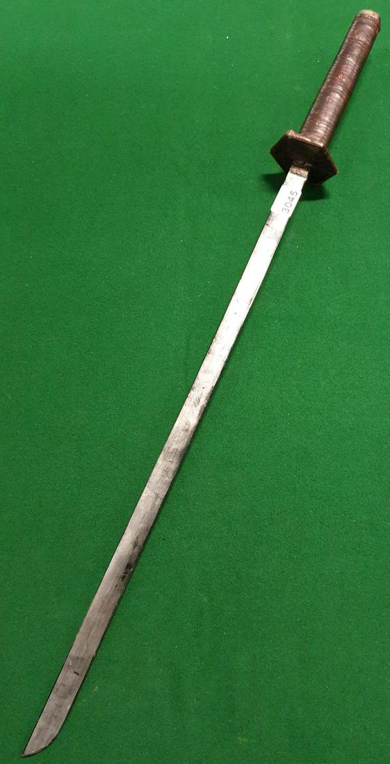 SUNNY IS PLAYED BY DANIEL WU. Sunny's Refugee Sword: SUNNY IS PLAYED BY DANIEL WU. Sunny's Refugee Sword with leather handle. "An Arms license is required if bought in Ireland". (AP02)
