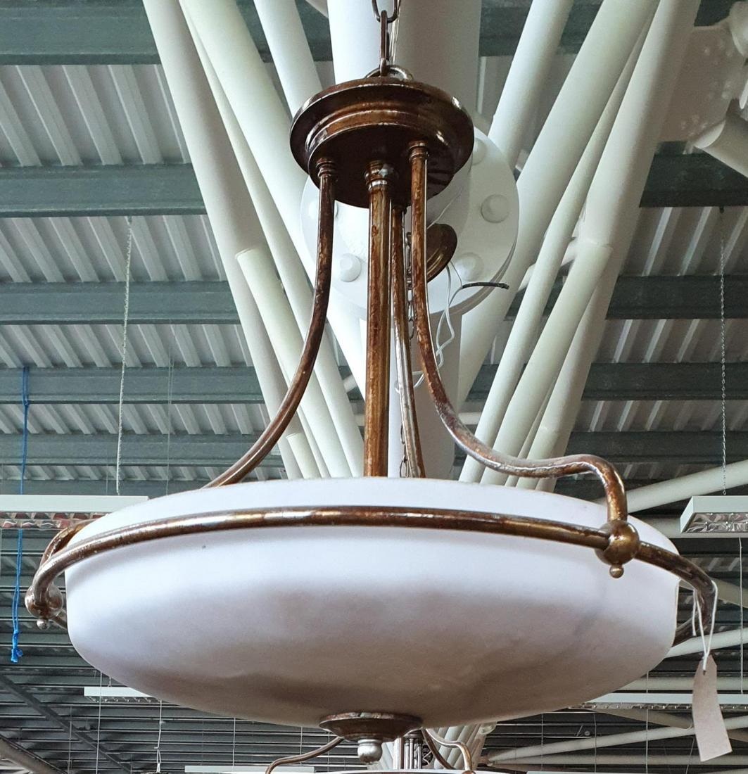 A boxed Pendant Light. (1) (15/1).: A boxed Pendant Light. (1) (15/1).
