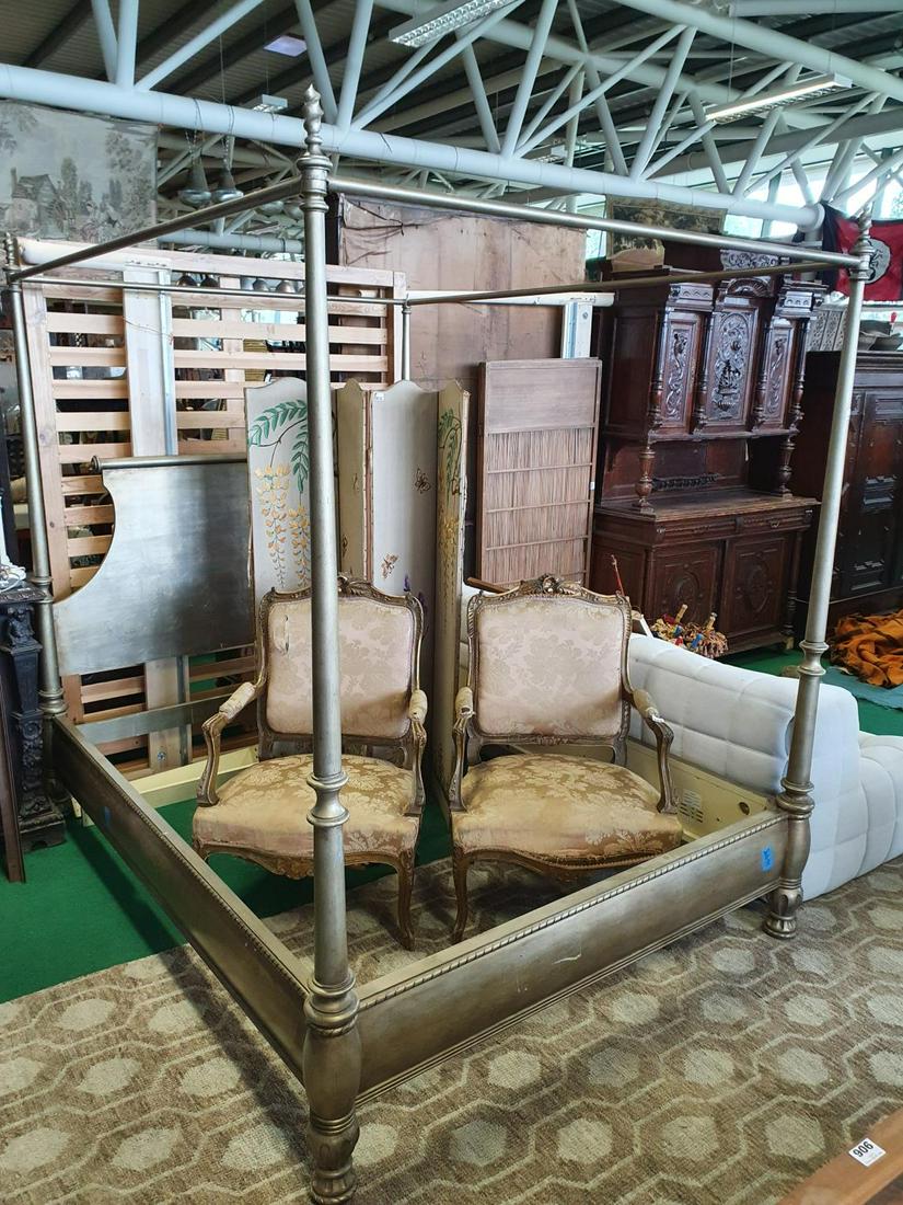 Jake and Ryder's Four Poster Bed. W165cm approx.: Jake and Ryder's Four Poster Bed. W165cm approx. (1)(13)