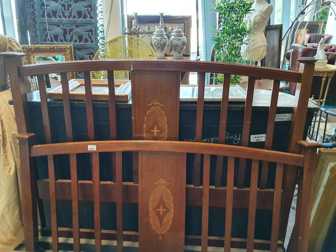 An Edwardian Mahogany 4'6'' Inlaid Bed. (Q)(14): An Edwardian Mahogany 4'6'' Inlaid Bed. (Q)(14)