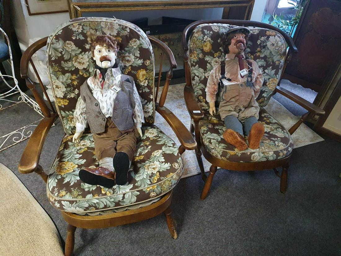 A pair of Ercol style Armchairs.: A pair of Ercol style Armchairs.