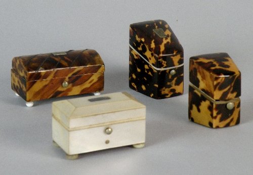 WOA: Two tortoiseshell thimble boxes, a tortoiseshell domed lid dressing table box 6cm wide, along with a mother of pearl dressing table box of caddy form 5.25cm wide (4)