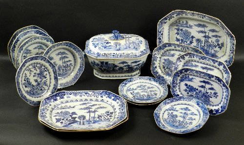 Fifteen Chinese blue and white porcelain dinner service: Fifteen Chinese blue and white porcelain dinner service pieces,18th century Qianlong, comprising a tureen and cover with rabbit heads handles, 35cm long; eight octagonal plates, 22cm diameter; and