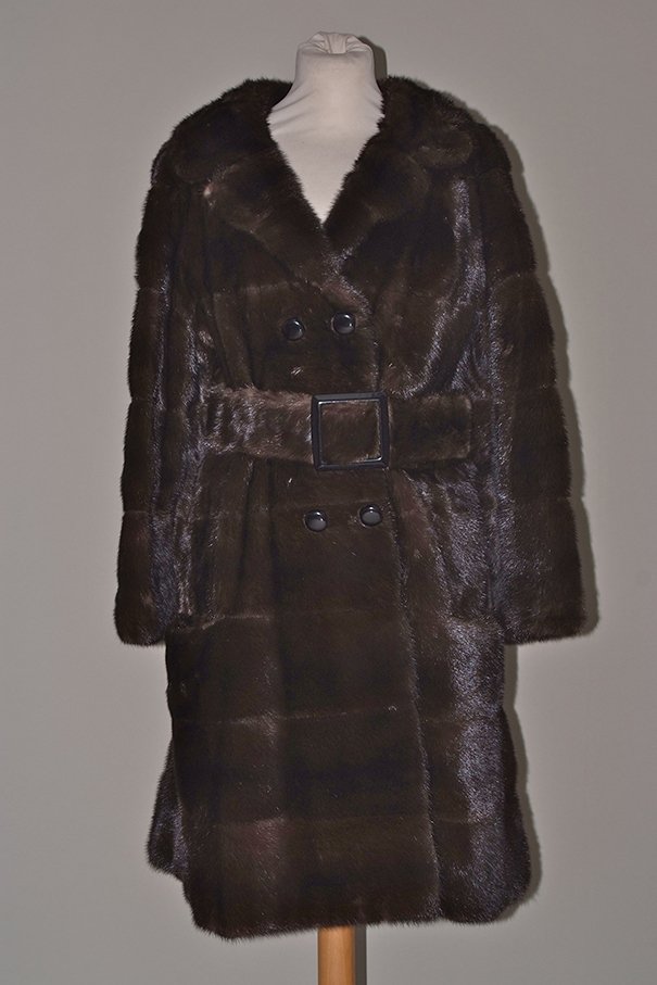 Worth mink coat.: Worth mink coat.