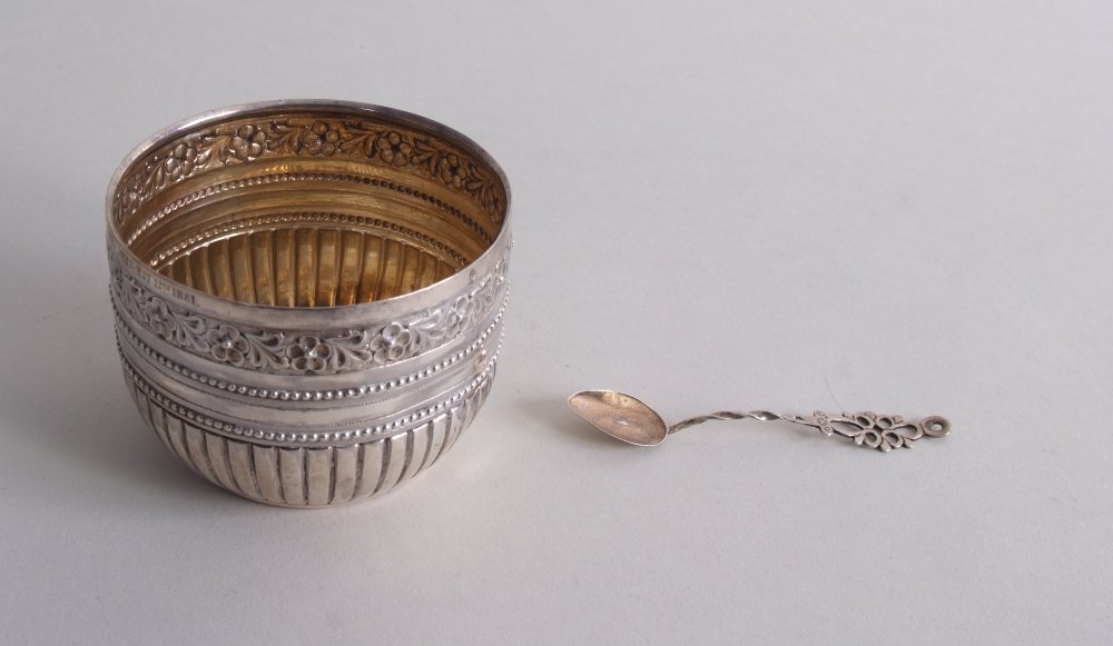 A Victorian silver sugar bowl, by Charles Stuart: A Victorian silver sugar bowl, by Charles Stuart Harris, London 1880, tapering circular form, the body decorated with floral border, finished in bead work and fluting, 9 1/2cmW x 7cmH, together with a